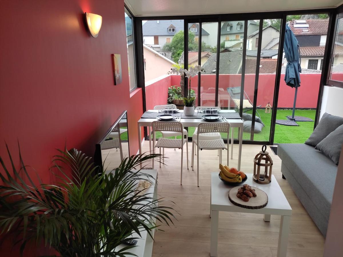 Air-Conditioned Flat With Terrace - Private & Independent - Лурд Екстер'єр фото
